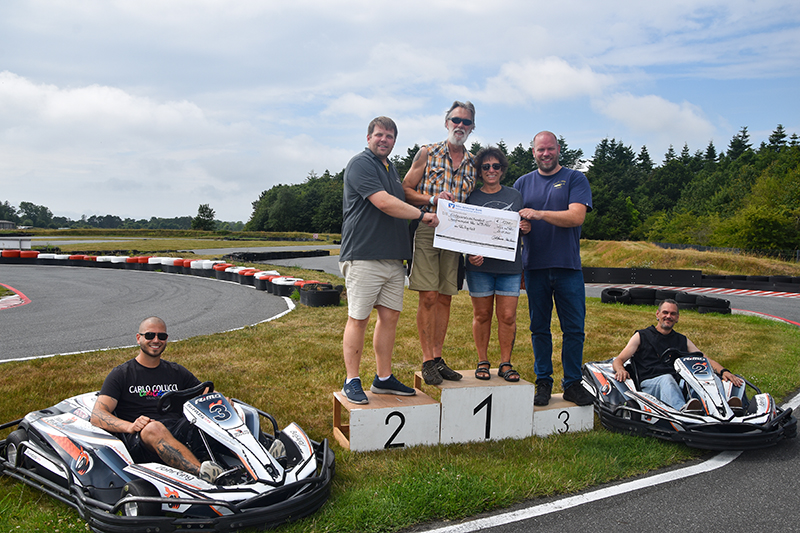 1.200 Euro für das Kunstrasen-Projekt